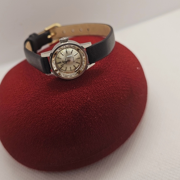 Omega Deville Ladies Watch - Picture 6 of 12